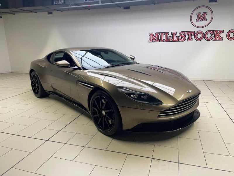 Used 2017 Aston Martin DB11 coupe for Sale 12 000 km